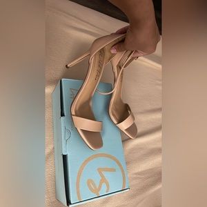 Brand new zize sandals zize 10. Marke will pair